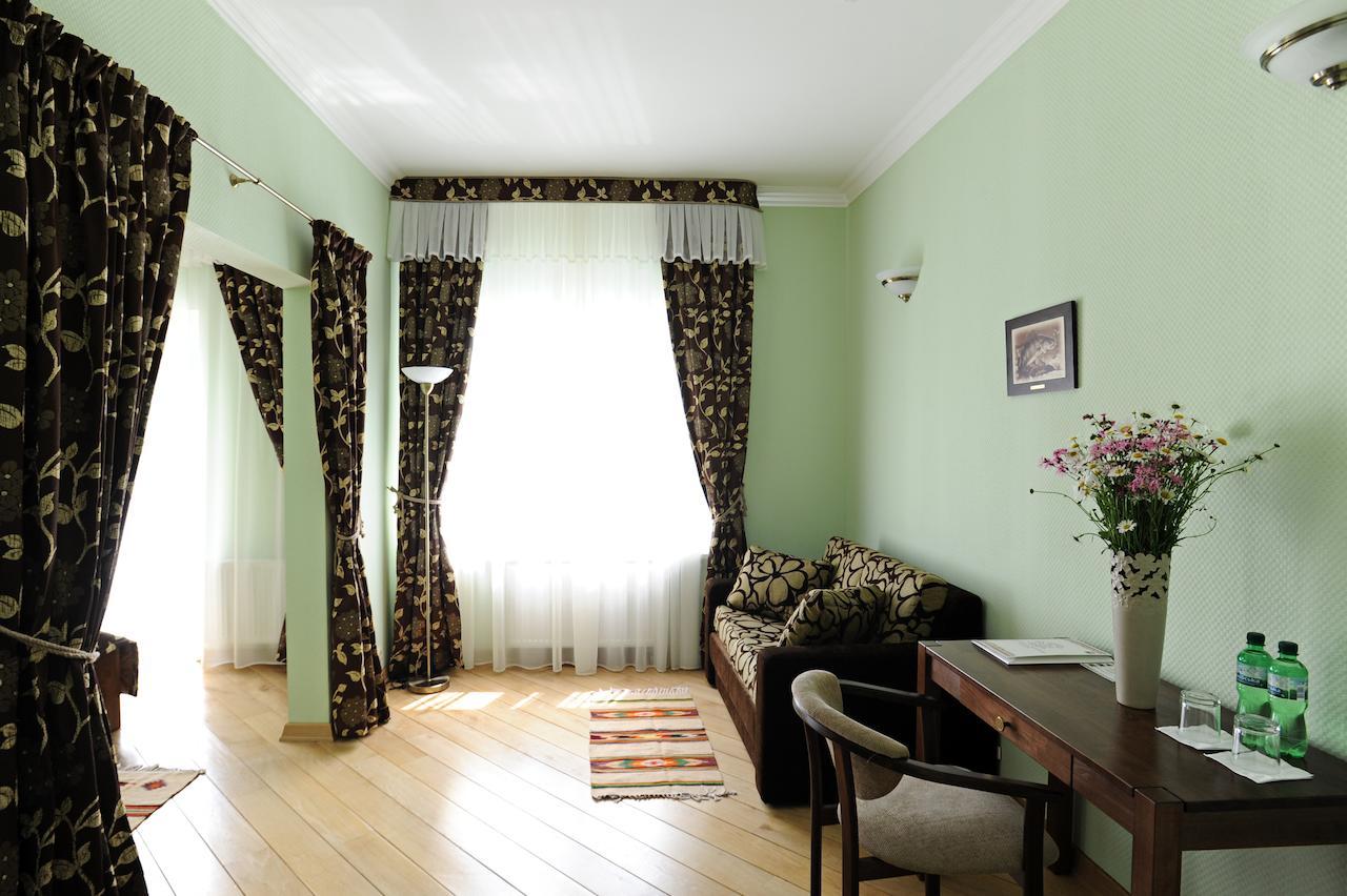 Zolota Forel Hotel Korostov Rom bilde