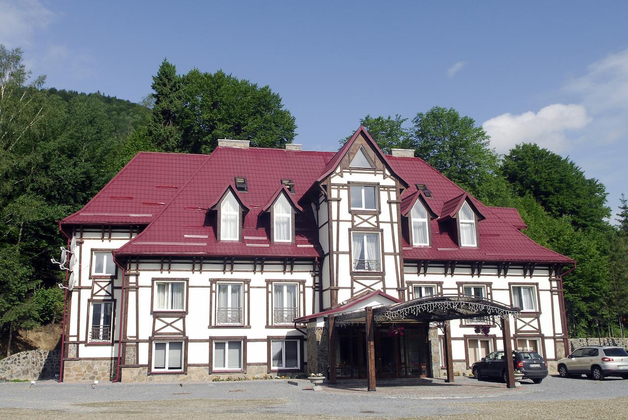 Zolota Forel Hotel Korostov Eksteriør bilde