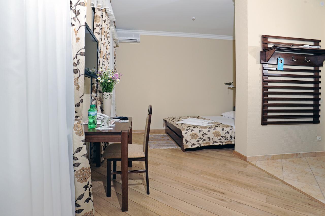 Zolota Forel Hotel Korostov Rom bilde